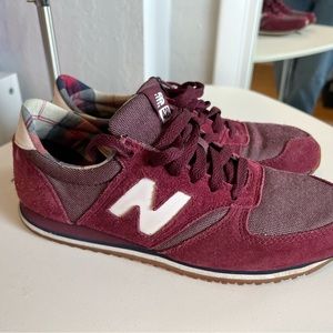 New Balance 420 Womens 7 Burgundy